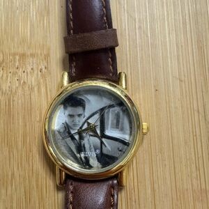 Gold-Tone Women’s Watch with Brown Leather Strap